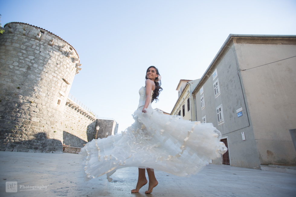 Horvátországi esküvői ruhás tánc Kriken